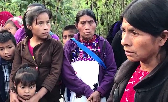 A territorial dispute between the Chalchihuitan and Chenalho communities in Chiapas, aggravated by the presence of paramilitary groups, forced the displacement of 6,000 people in 2017.