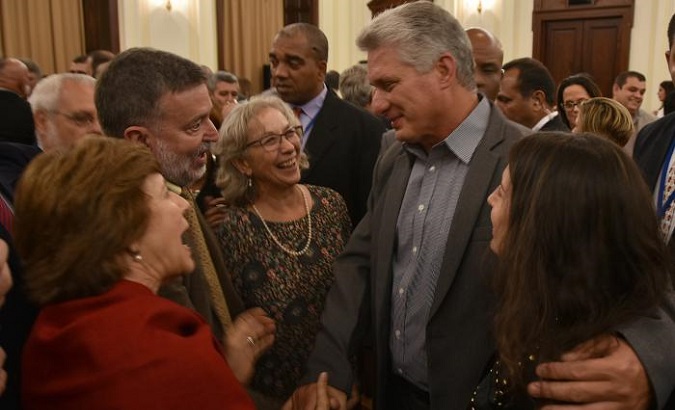 Cubans greet President Miguel Diaz-Canel in New York City, September 28, 2018.