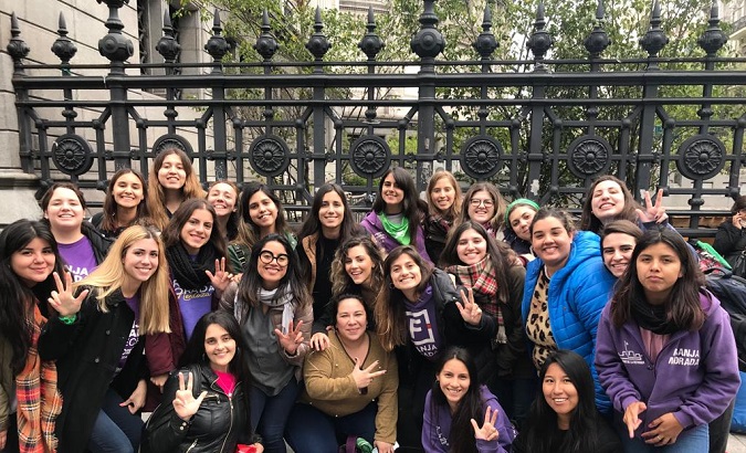 Women form across Argentina have arrived in Chubut for the 33rd national conference.
