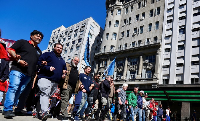 Argentine workers demand an end to austerity measures.