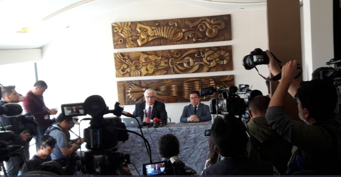 Image from press conference in Quito with @WikiLeaks' General Counsel Baltasar Garzón and Ecuadorian lawyer Carlos Poveda