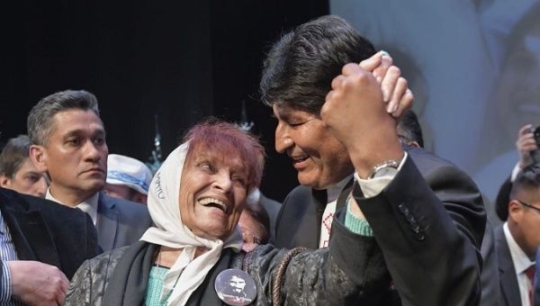Evo Morales was met by members of the Bolivian immigrant community in Argentina.