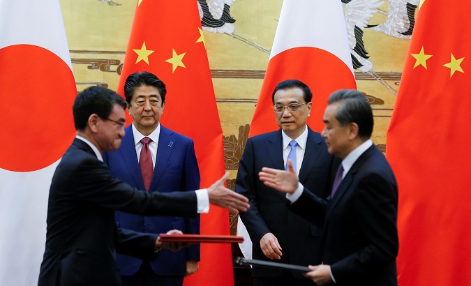 China-Japan sign three-year FX swap deal to strengthen financial stability, business activity