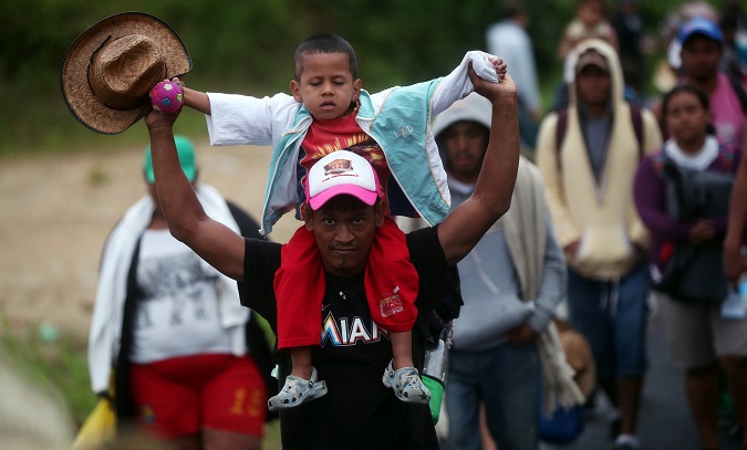 Hondurans who make up the Central American Exodus travel en route to the United States in Isla from Sayula de Aleman, Mexico, November 3, 2018