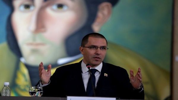 Venezuela advised Colombia to focus on its internal affairs instead of trying to intervene in the sovereignty and independence of other nations.