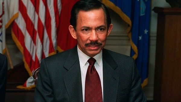 Sultan of Brunei Hassanal Bolkiah during a visit to the Pentagon on Dec. 16, 2002.
