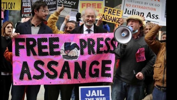 Demonstration in favor of the release of journalist Julian Assange, London, U.K., 2019.