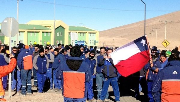 Chilean Workers Announce Strike. (Photo: AFP)