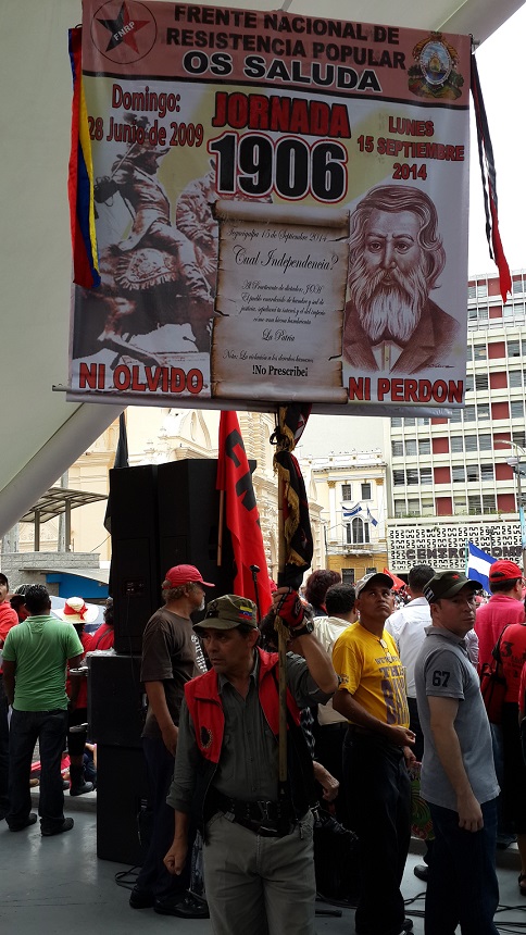 Plaza Morazan was the point of meeting of the parallel parade (Photo: teleSUR)