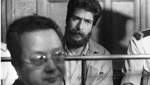 A file picture taken on 3 July 1986 shows former Lebanese militiaman George Ibrahim Abdallah and famous French lawyer Jacques Verges (in foreground) during his trial. (Photo: AFP)