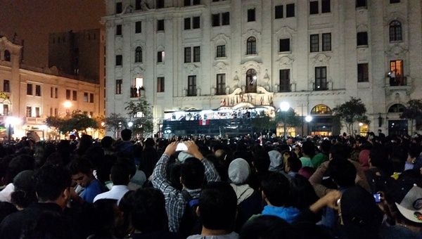 Calle 13 at Free Concert in Sant Martin Square in Peru (Photo: Rael Mora)