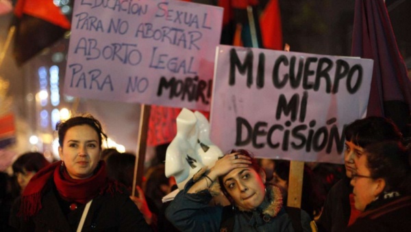 Women protest and demand the decriminalization of abortion in Santiago, July 25, 2013.