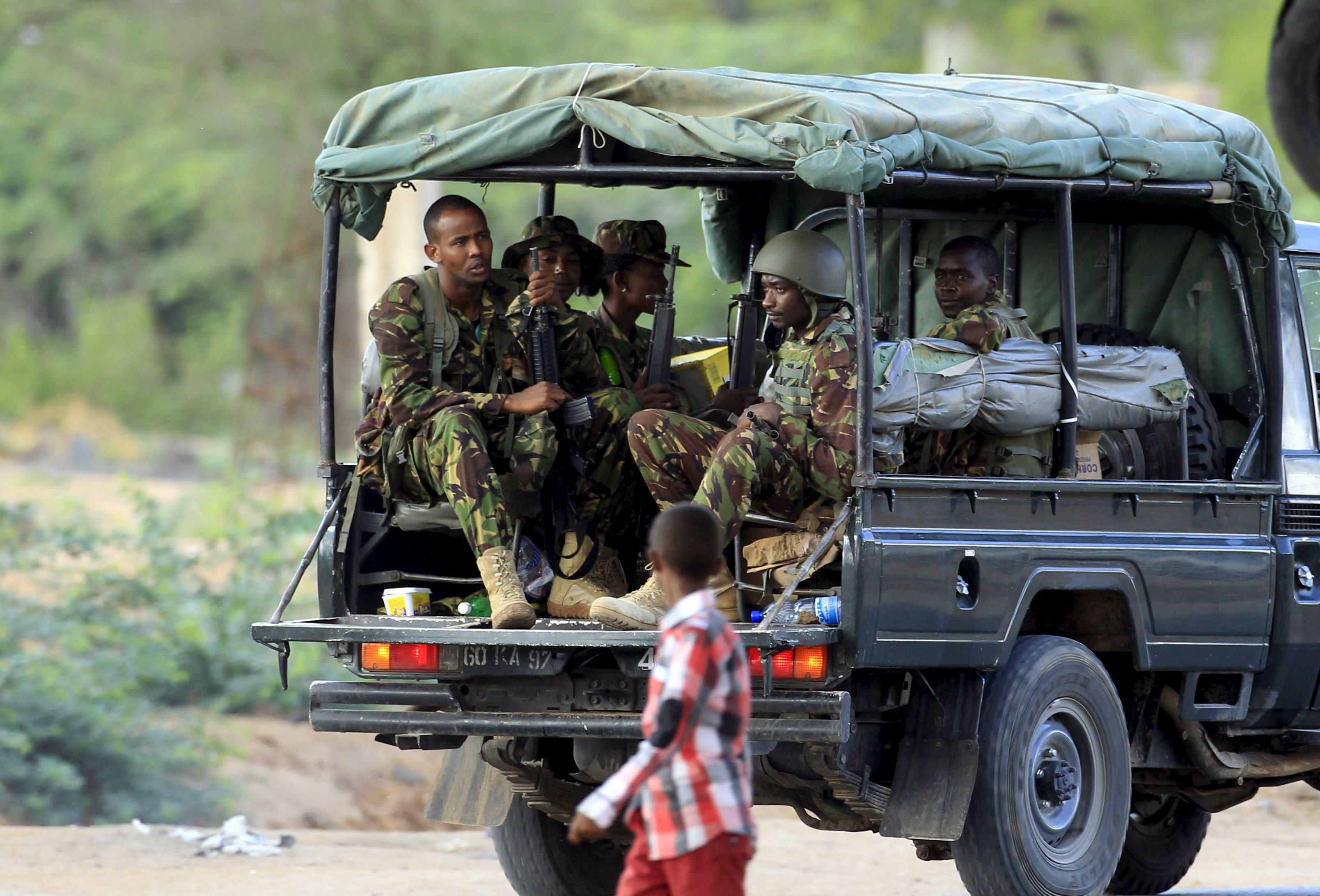 Kenyan Defense Force soldiers patrol after Thursday's attack by gunmen at a university campus in Garissa April 3, 2015.