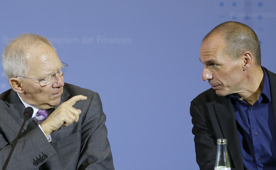 German Economy Minister Wolfgang Schauble (L) and Greek Foreign Minister Yanis Varoufakis (R).
