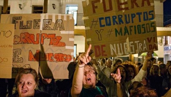 Anti-corruption protesters at the Valdemoro town hall, near Madrid, October 27.