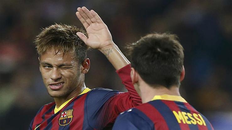 Barcelona star Neymar (L) and his father are under investigation for tax fraud by authorities in Brazil.