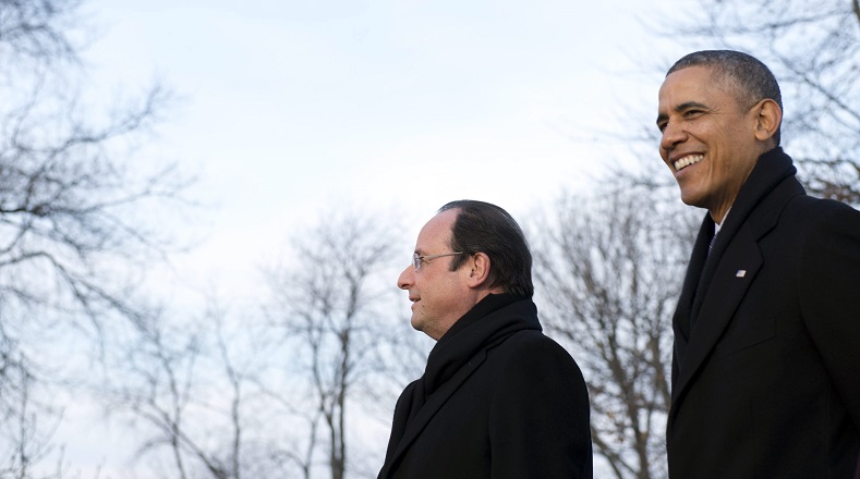 French President Francois Hollande (L) and U.S. President Barack Obama in happier times.
