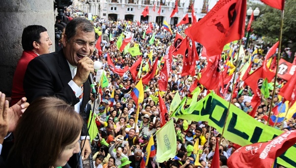 Rafael Correa announced on June 15 the temporary withdrawal of the Law of Redistribution of Wealth