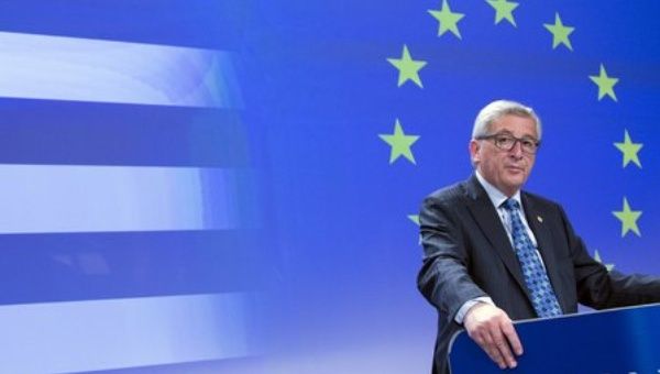 European Commission President Jean-Claude Juncker gives a statement on the situation on the situation in Greece, at the EU commission headquarters in Brussels, Belgium June 29, 2015.