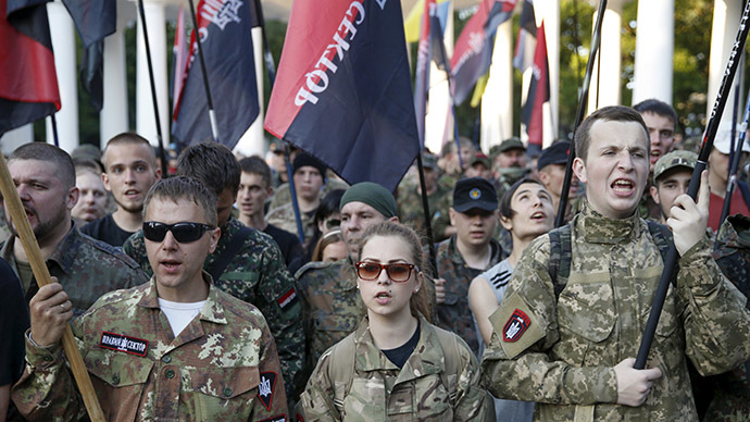 Militants from the Right Sector movement
