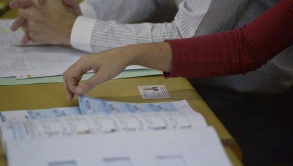 A las 18:00 locales concluyeron las elecciones primarias que definirán los candidatos presidenciales y para cargos parlamentarios nacionales.