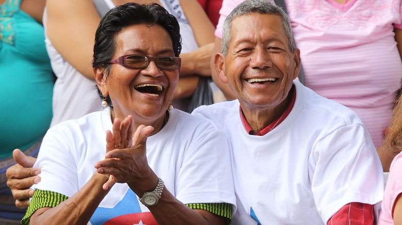 Older Venezuelans enjoy the 