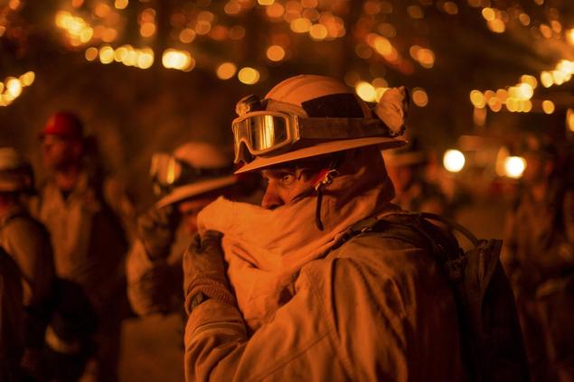At least 1,000 firefighters are working to control the fires in the valley that began Sept. 12, 2015 sparking a state of emergency.