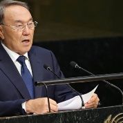 Kazakhstan's President Nursultan Nazarbayev tells the U.N. it should move its headquarters at the General Assembly, New York, Sept. 28, 2015.