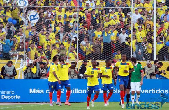 Ecuadorean national team defeats Bolivia 2-0.