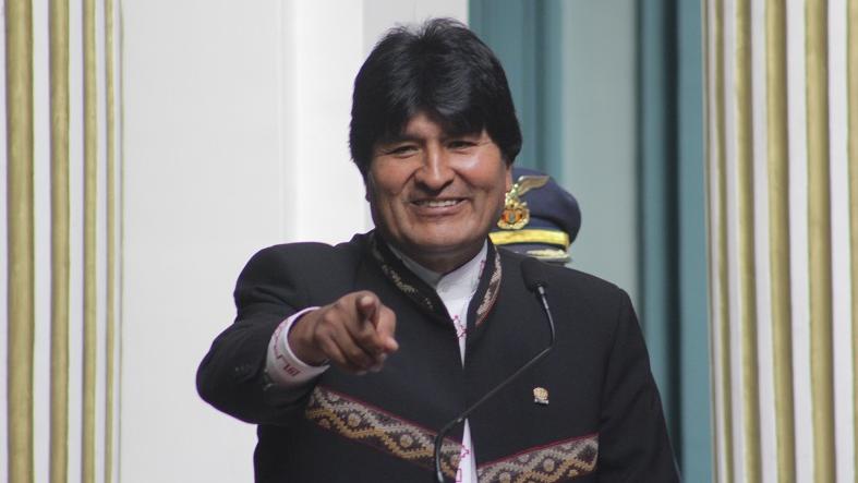 Bolivian President Evo Morales gestures during a gathering of the country's ambassadors, La Paz, Bolivia, Oct. 14, 2015.