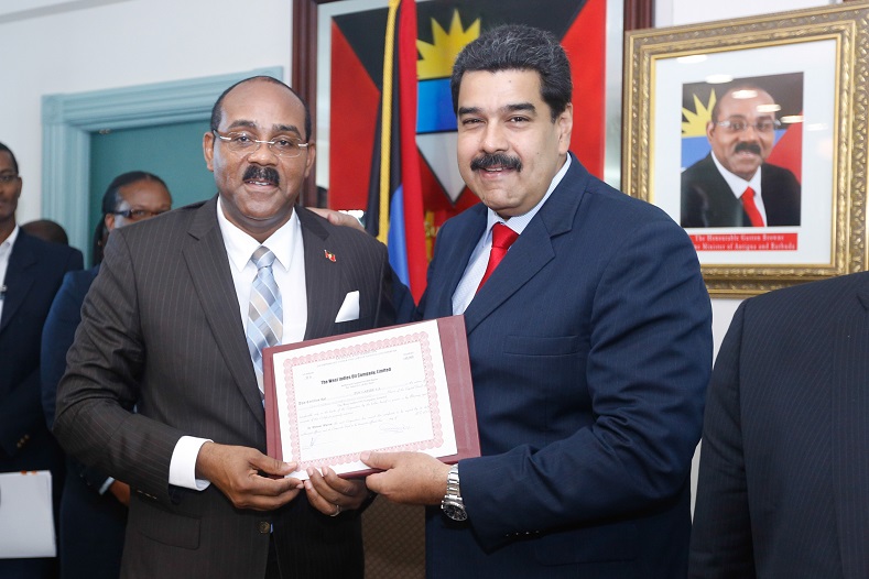 Venezuelan President Nicolas Maduro and Antigua and Barbuda Prime Minister Gaston Browne present an agreement signed between the two countries.