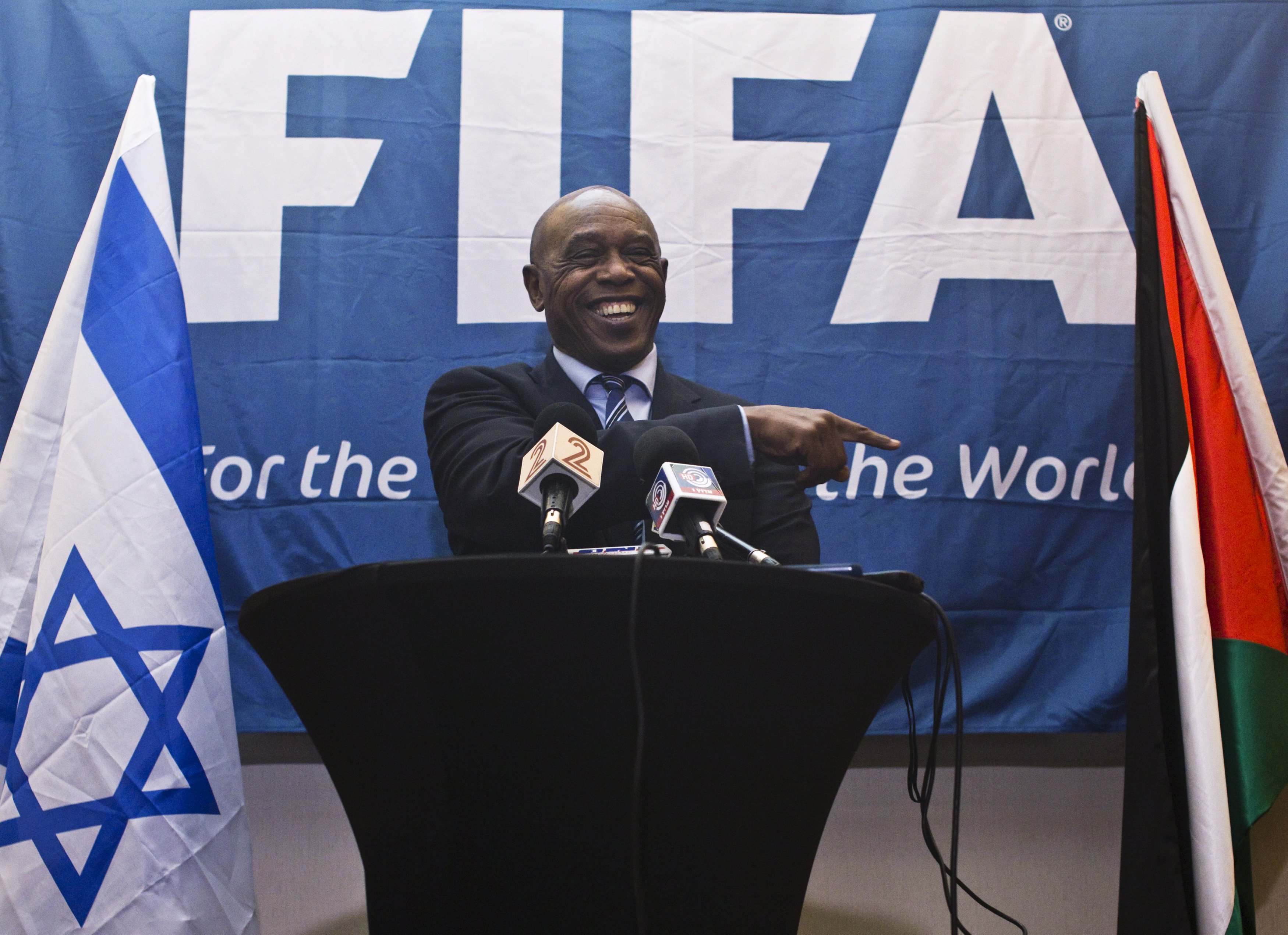Tokyo Sexwale mediated a dispute between the Israeli and Palestinian soccer federations.