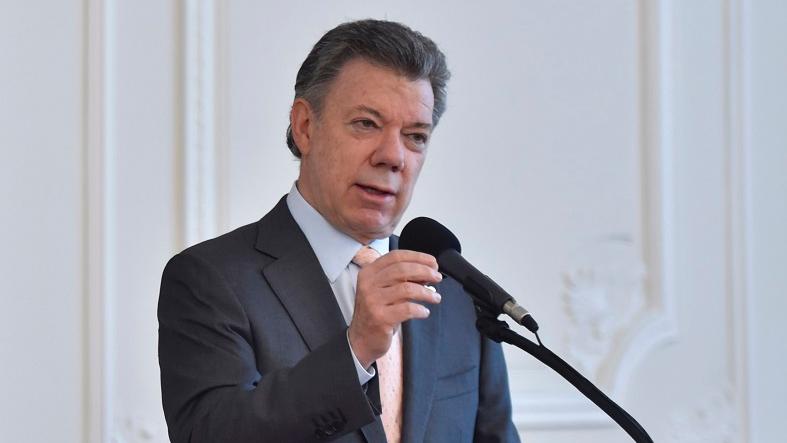 Colombian President Juan Manuel Santos signaled a bilateral cease-fire with the FARC could come as soon as December, Oct. 28, 2015.
