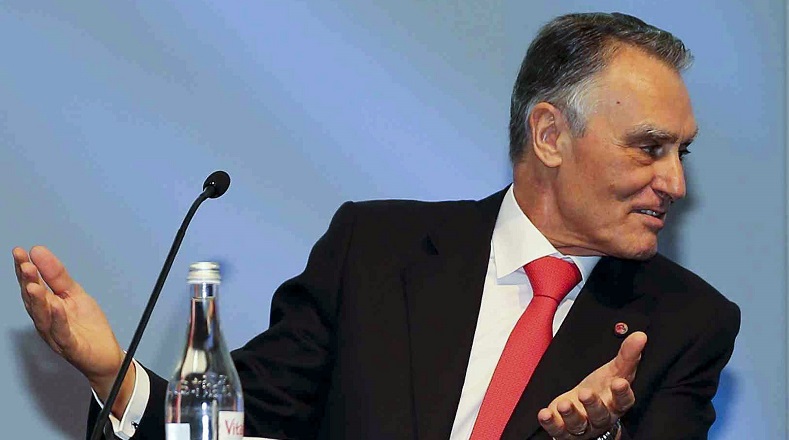 Which way will he go? Portugal President Anibal Cavaco Silva has a tough decision Wednesday.