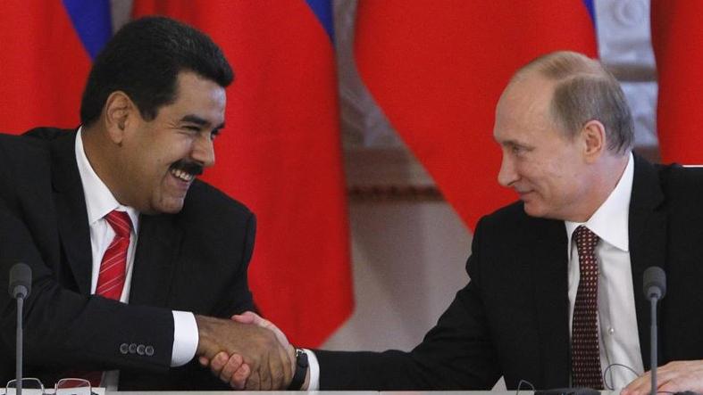 Venezuelan President Nicolas Maduro (L) will meet with Russian President Vladimir Putin in Iran as part of the Gas Exporting Countries Forum Summit.