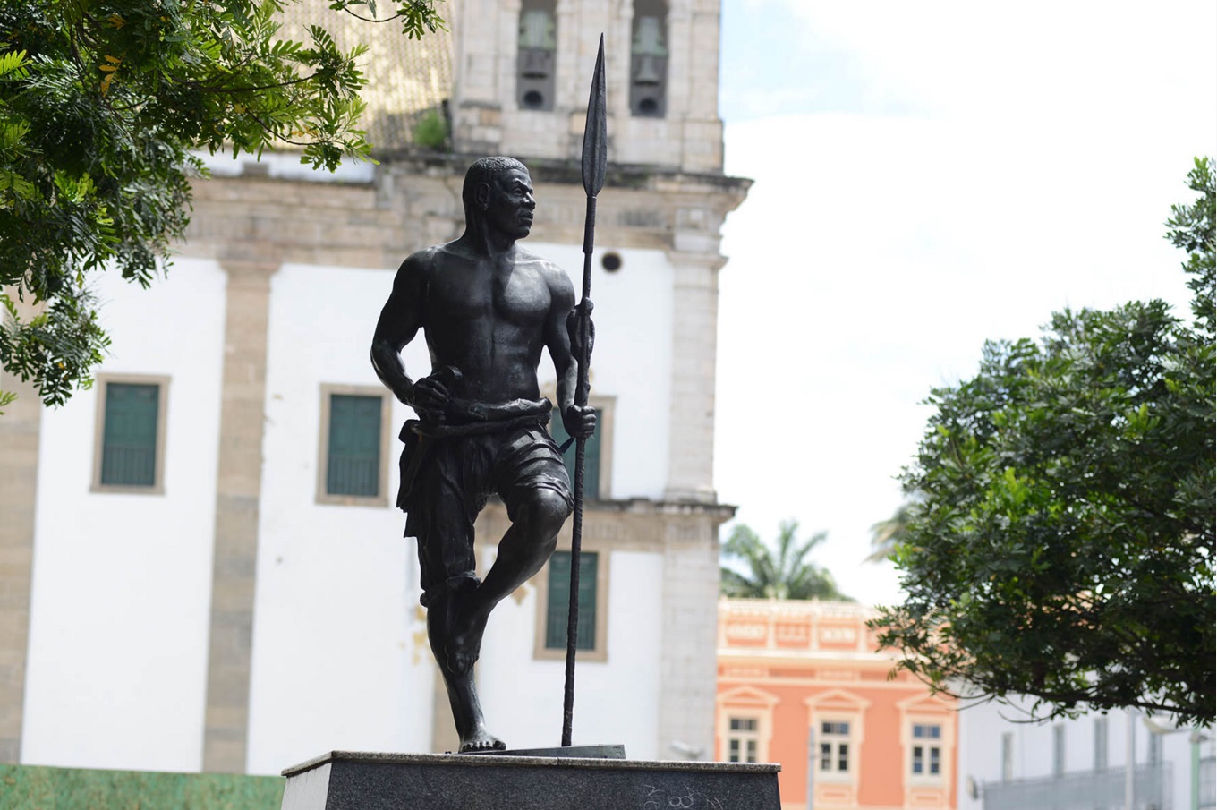 A statue of the African-Brazilian resistance leader.
