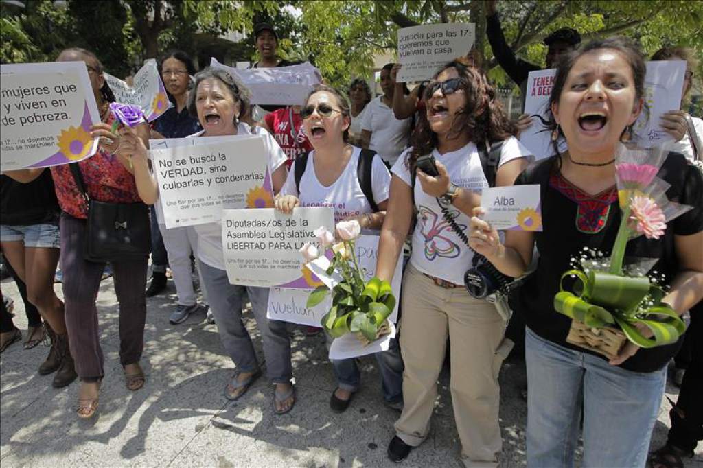 Activists from Agrupacion Ciudadana demonstrating in front of the country's Parliament.