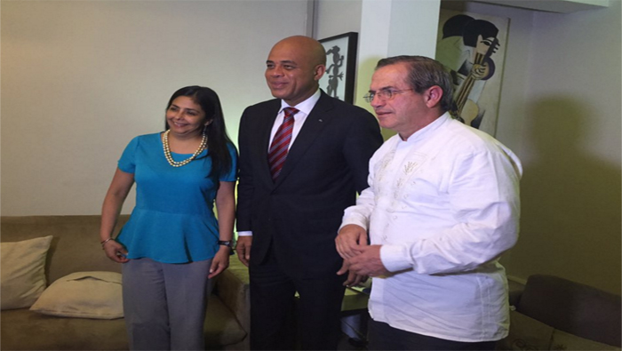 Members of CELAC meet with the President of Haiti Michel Martelly.