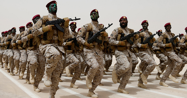Saudi soldiers march during Abdullah's Sword military drill in Hafar al-Batin, near the border with Kuwait, Apr. 29, 2014.