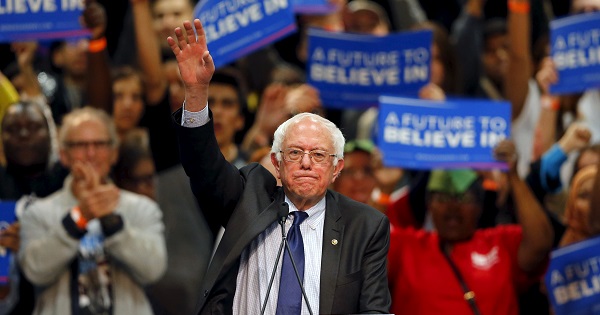 Democratic U.S. presidential candidate Bernie Sanders holds a campaign rally in San Diego, California March 22, 2016.