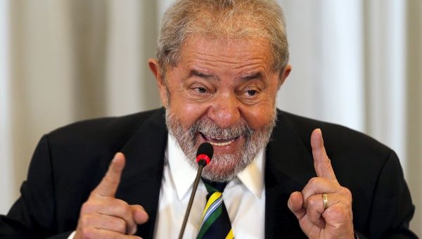 The former president of Brazil, Lula da Silva, speaks with international media during a press conference in Sao Paulo, Brazil, on March 28, 201