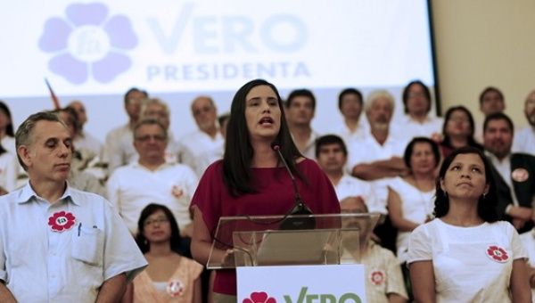 Peru's presidential candidate Veronika Mendoza of 'Frente Amplio' party gives a speech during an event to introduce her team, in Lima, March 28, 2016.