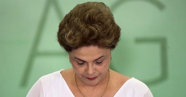 Brazil's President Dilma Rousseff attends a ceremony at the Planalto Palace in Brasilia, Brazil, April 1, 2016.