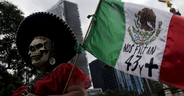 No matter how hard the Mexican government tries to cover up their responsibility in the Ayotzinapa tragedy, the people believe they are guilty.