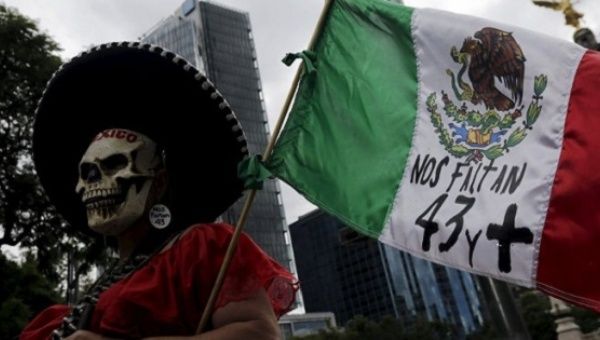 No matter how hard the Mexican government tries to cover up their responsibility in the Ayotzinapa tragedy, the people believe they are guilty.