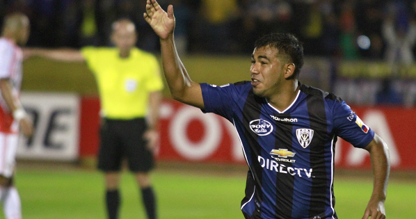 Independiente del Valle’s Junior Sornoza celebrates after scoring a stoppage time penalty,  April, 28. 2016.