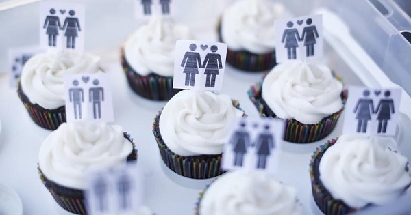 A box of cupcakes with of same-sex couples icons, San Francisco, June 29, 2013