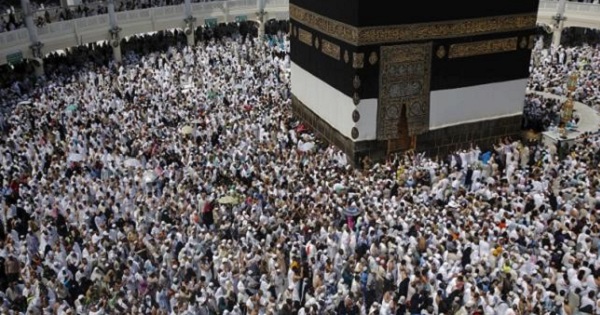 Muslim pilgrims pray around the holy Kaaba at the Grand Mosque ahead of the annual haj pilgrimage in Mecca September 21, 2015.