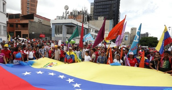 Teachers and students during a march to support the Bolivarian Education Revolution