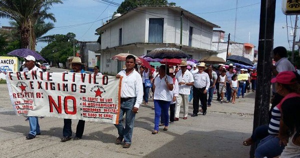 The march in Chiapas was attended by doctors as well as teachers, students and their parents.